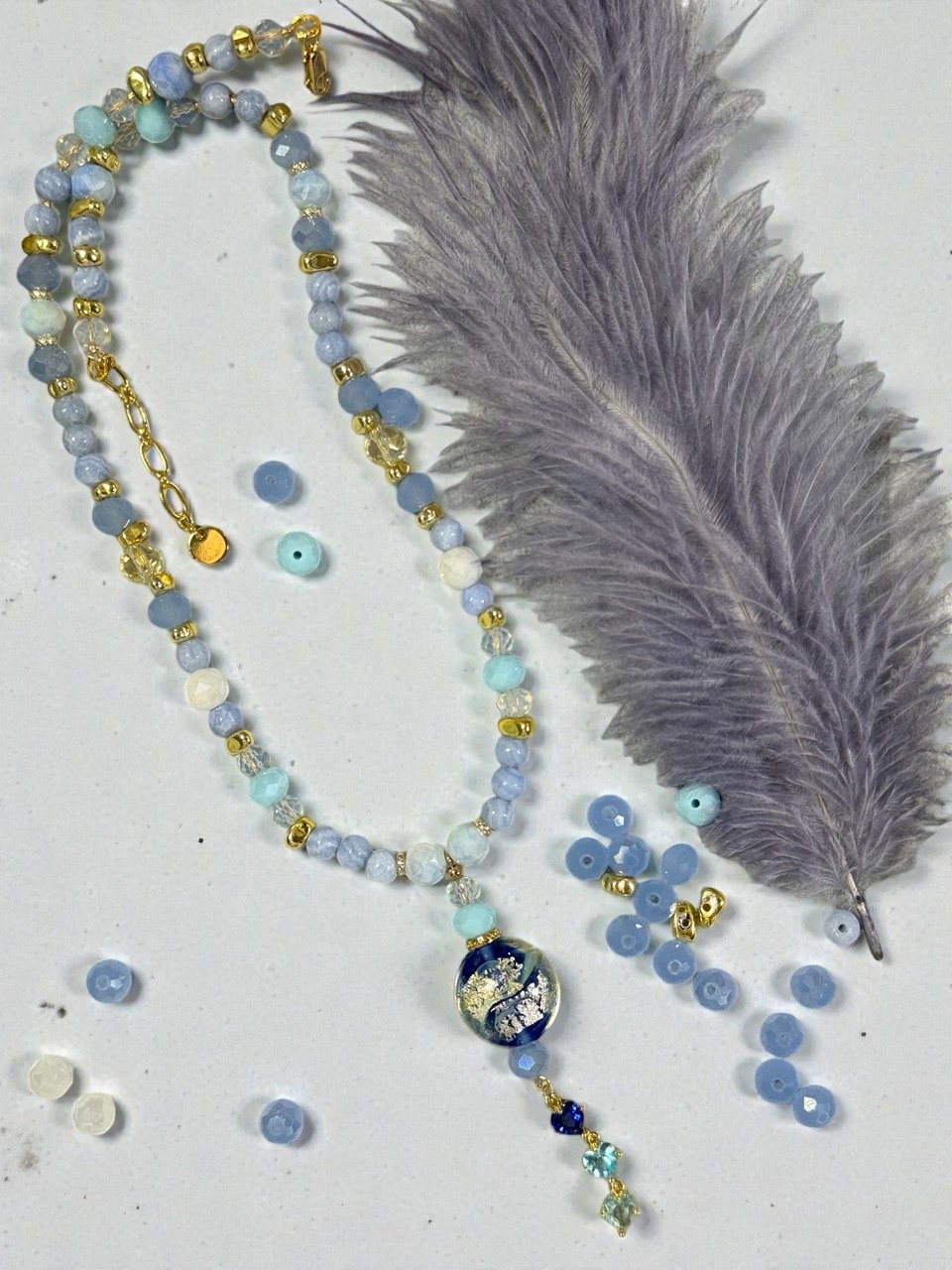 Колье "Голубое кружево"